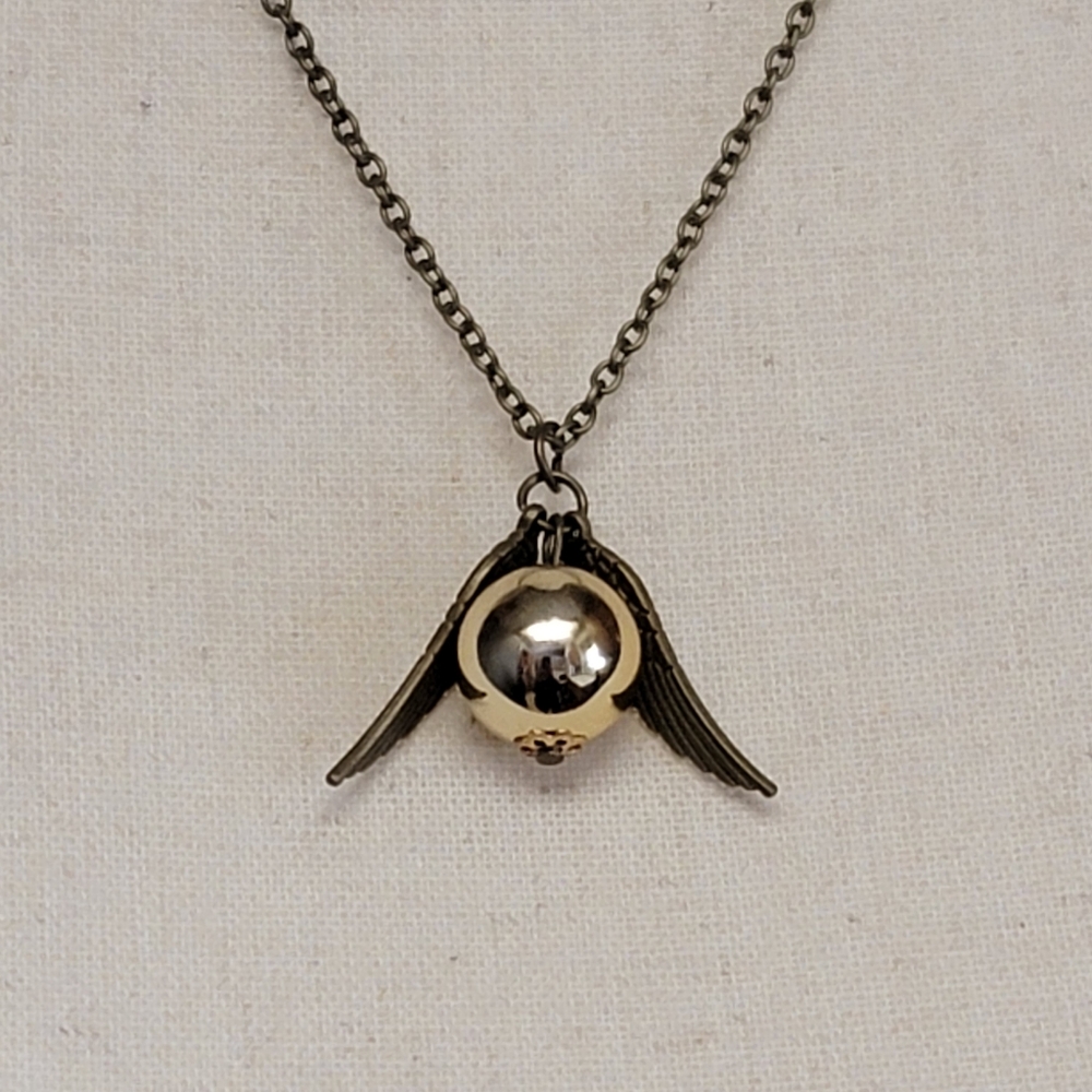 Harry Potter Golden Snitch Necklace 20" Brass Gold Tone Pendant Wings Quidditch - Picture 2 of 6